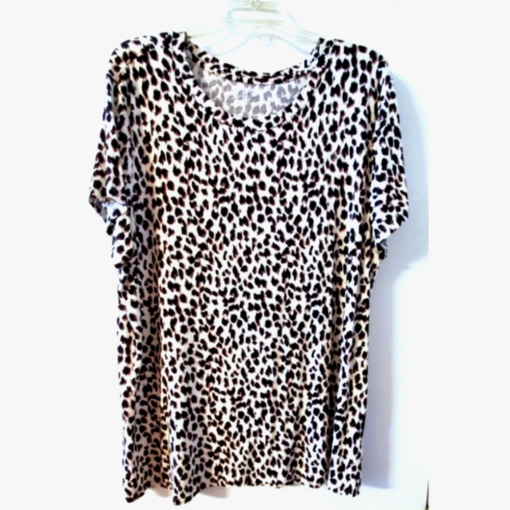 24/7 XXL Animal Print Stretch Top